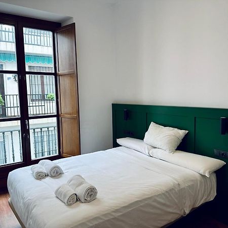Catedral Square Apartment Sevilla Bagian luar foto