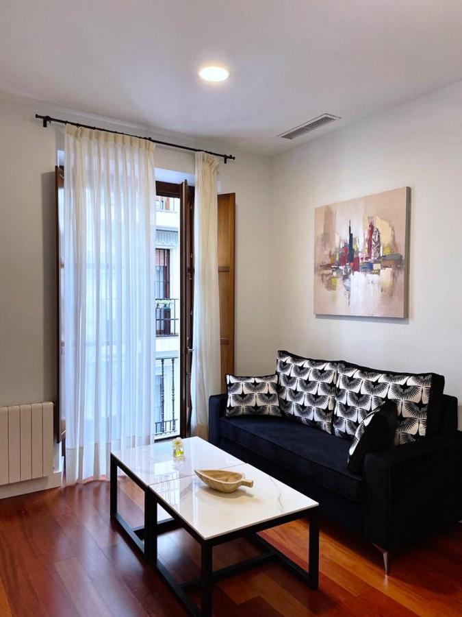 Catedral Square Apartment Sevilla Bagian luar foto