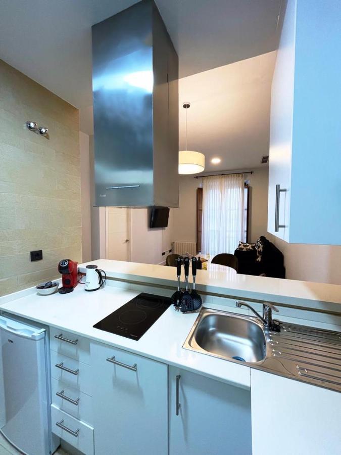 Catedral Square Apartment Sevilla Bagian luar foto
