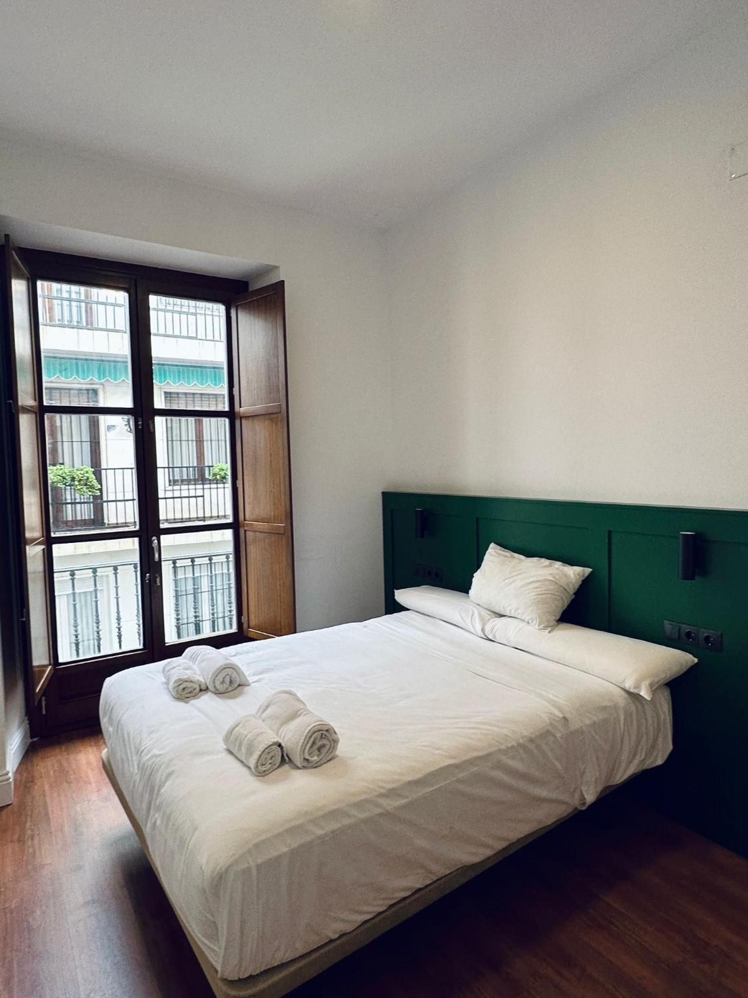 Catedral Square Apartment Sevilla Bagian luar foto